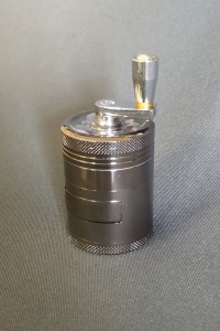 Гриндер со складной рукояткой 4-part 40mm Гриндер со складной рукояткой 4-part 40mm