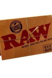 Raw Classic 1 1/2 Size Rolling Paper