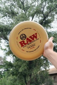 Raw Frisbee Flying tray