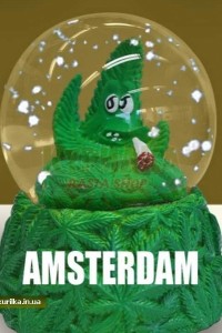 Снежный Шар "CannaLeaf Amsterdam" Снежный Шар "CannaLeaf Amsterdam"